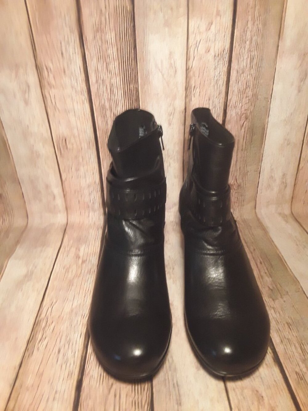 Umberto Raffini Women's Black Leather Ankle Boots Size 37 - Picture 5 of 8